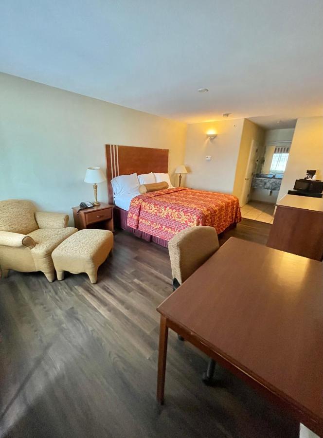 Riviera Inn And Suites المظهر الخارجي الصورة