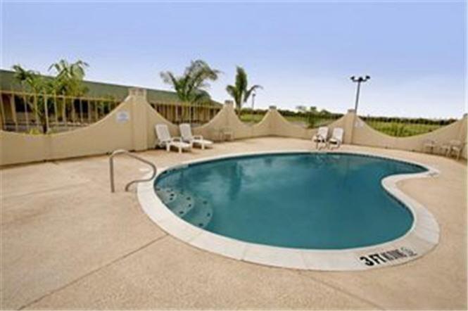 Riviera Inn And Suites المرافق الصورة